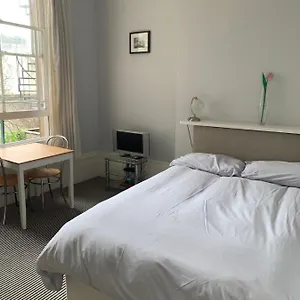 Flat Border Apartment Brighton